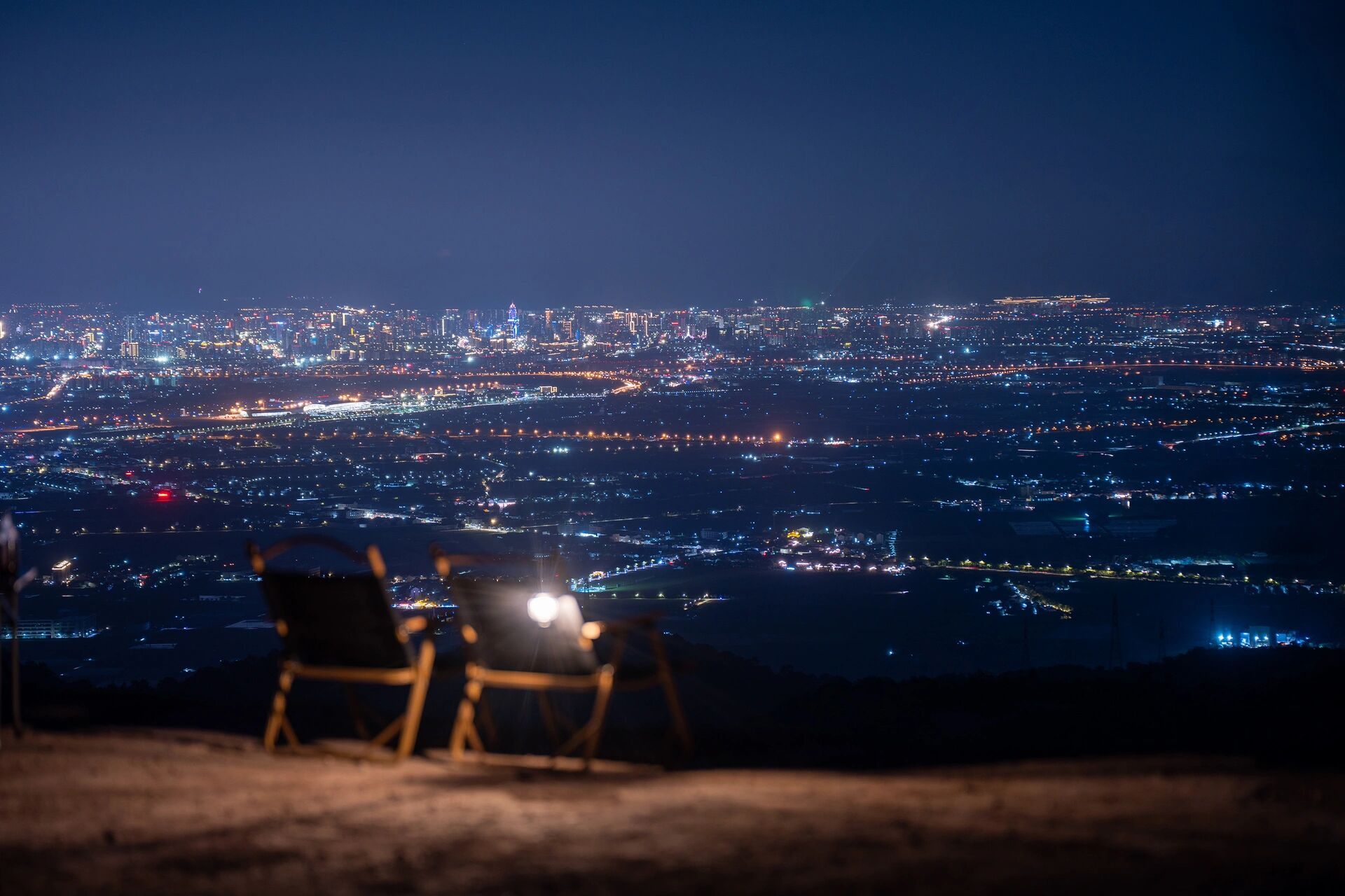 一个可以俯瞰整个宁波夜景的绝佳露营地锡山 5月底的一个周末参加完