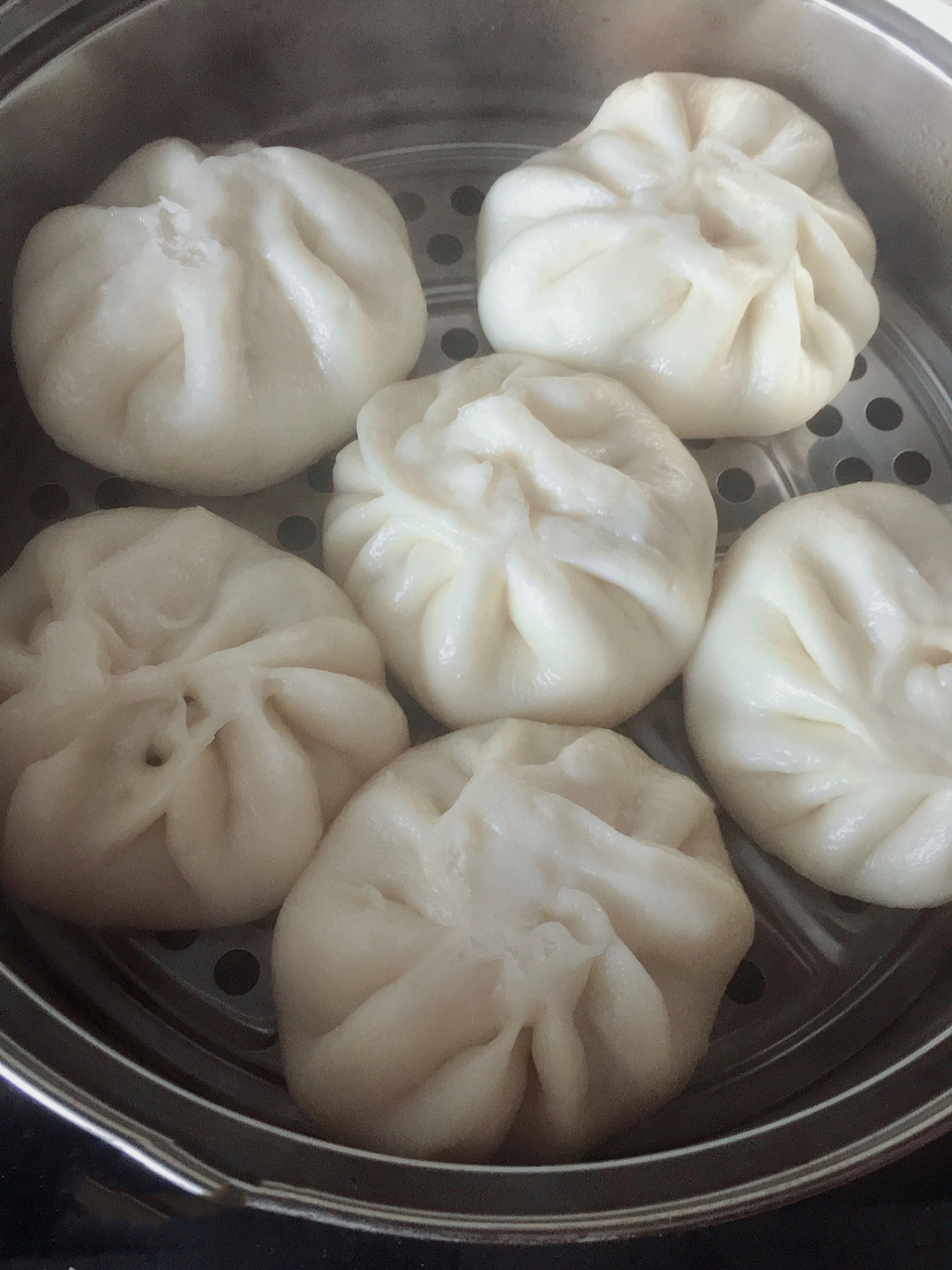 自制咸菜包 昨天天气好,动手做了包子 1.