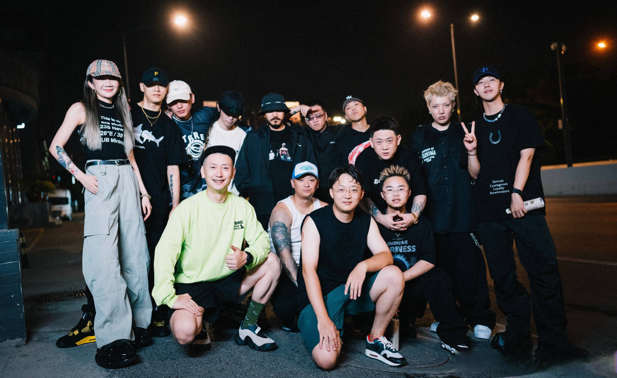 西安nous厂牌最新合照来了!  #nous##中国说唱巅峰对决