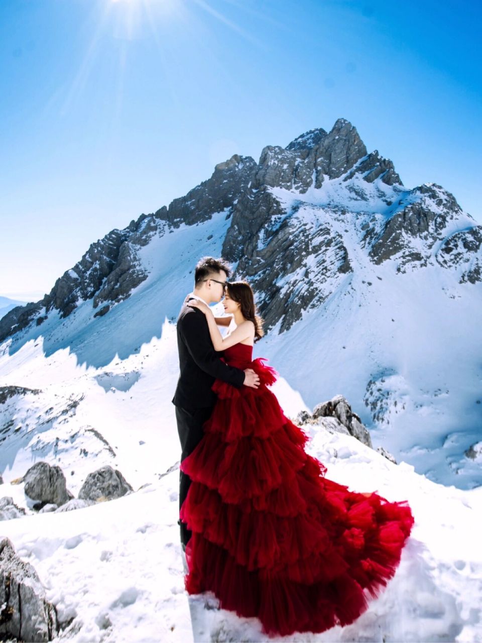 丽江婚纱照 99拍摄景点:玉龙雪山 99拍摄团队: 94 95你绝对会