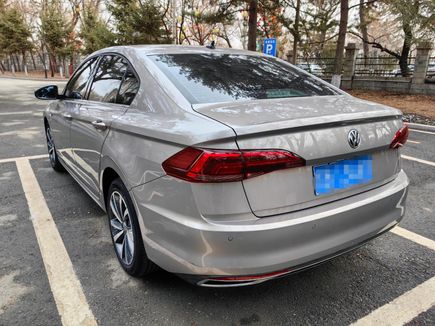 2019款大众全新宝来1.4t280最高配,(裸车价格15.