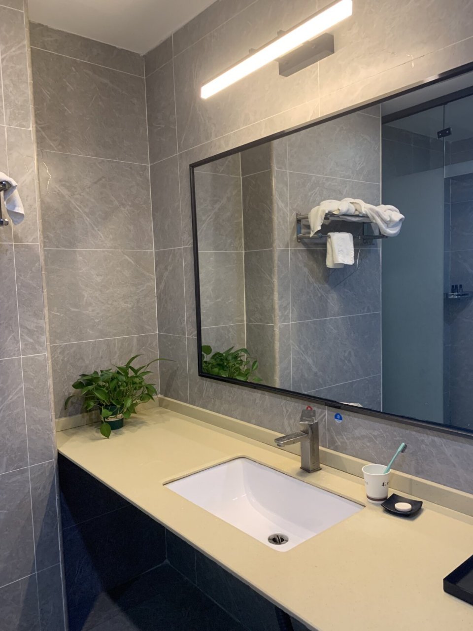 德天跨国瀑布自驾游之住宿篇 如果自驾去德天瀑布游玩,住在边陲小镇会