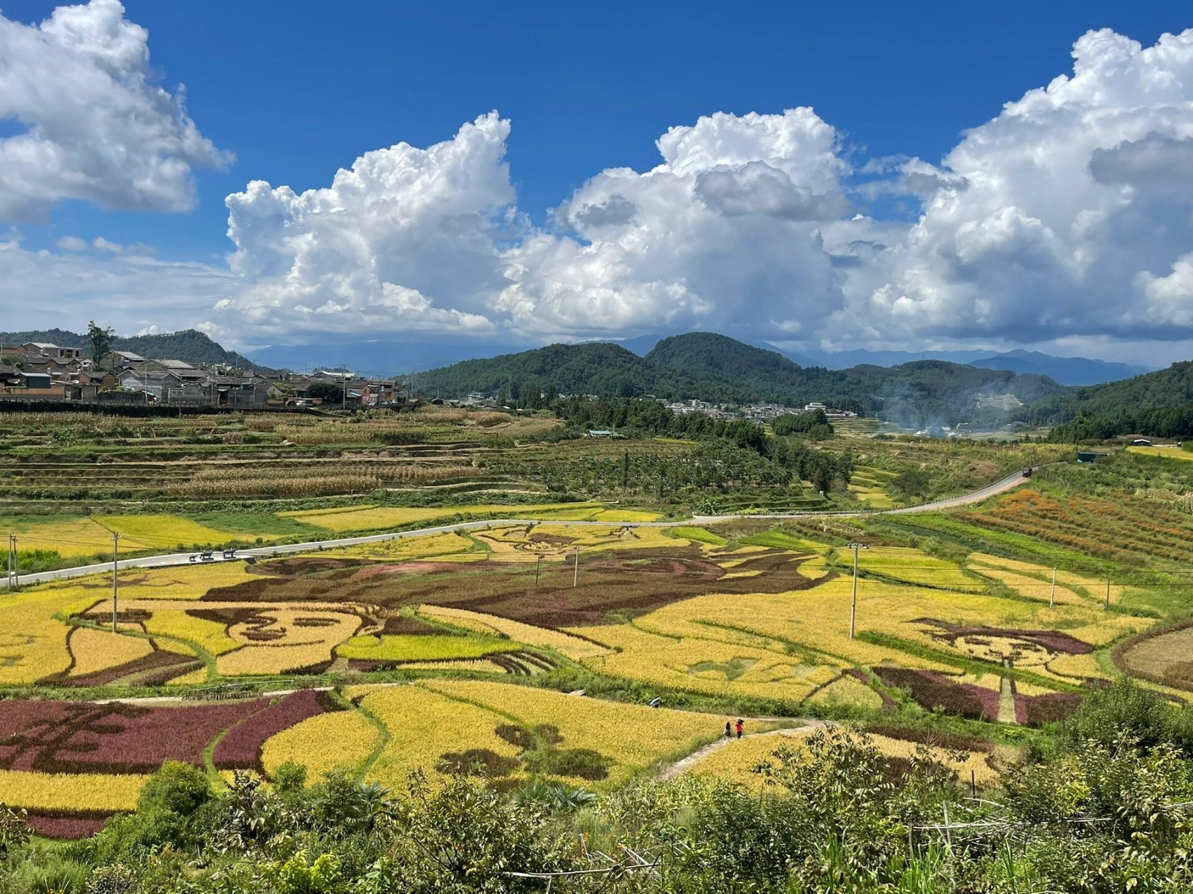 腾冲|攻略2|司莫拉佤族村不踩坑必看 司莫拉全村只有七十多户人家两百