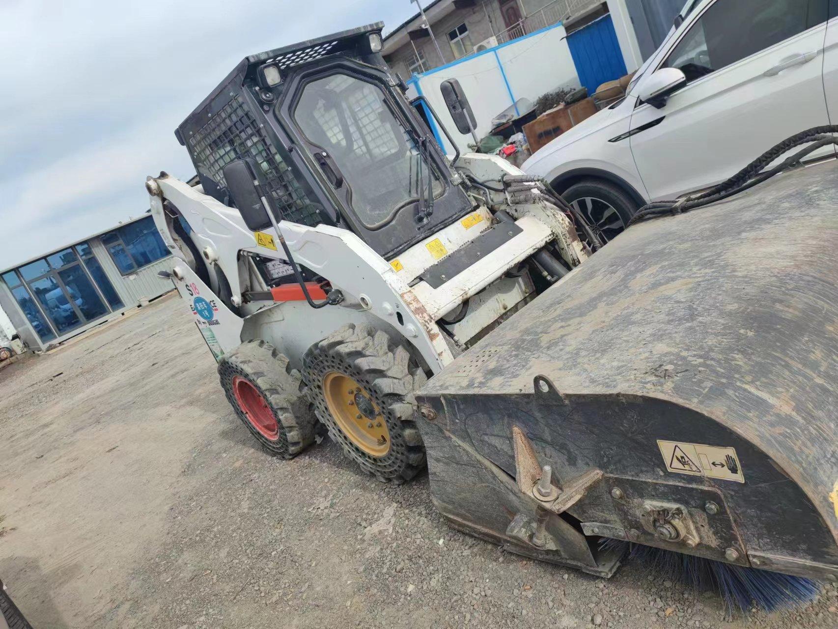 出售20年10月山猫s18清扫机