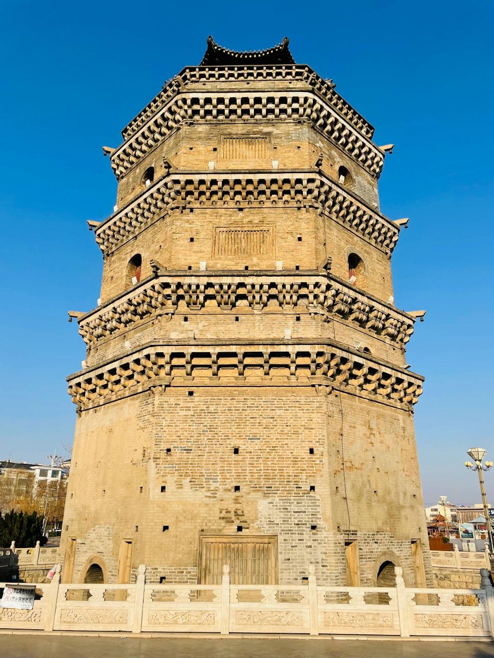 郓城唐塔 为郓城县十景之一:荒塔燕子.