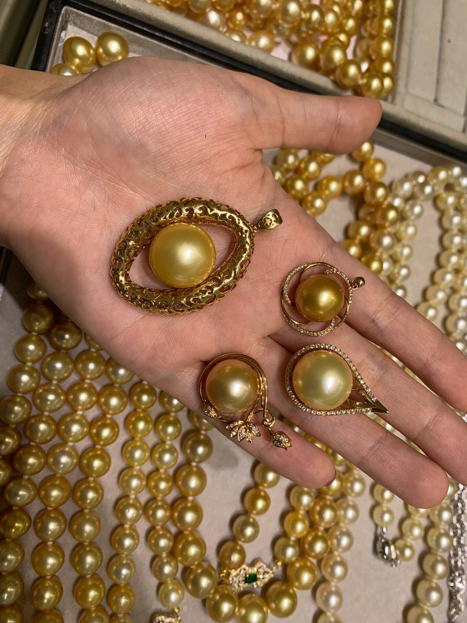 雅加达南洋海水珍珠实力大批发商 大型实体展厅,上万件现货批发,欢迎