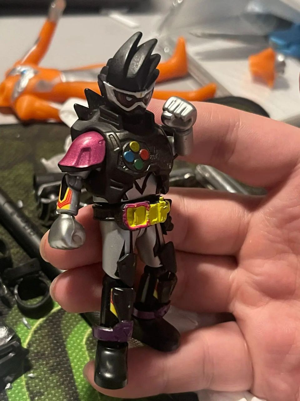 假面骑士艾克赛德幻梦软胶改造半成品 素体用的是布鲁克奥特曼,意外的