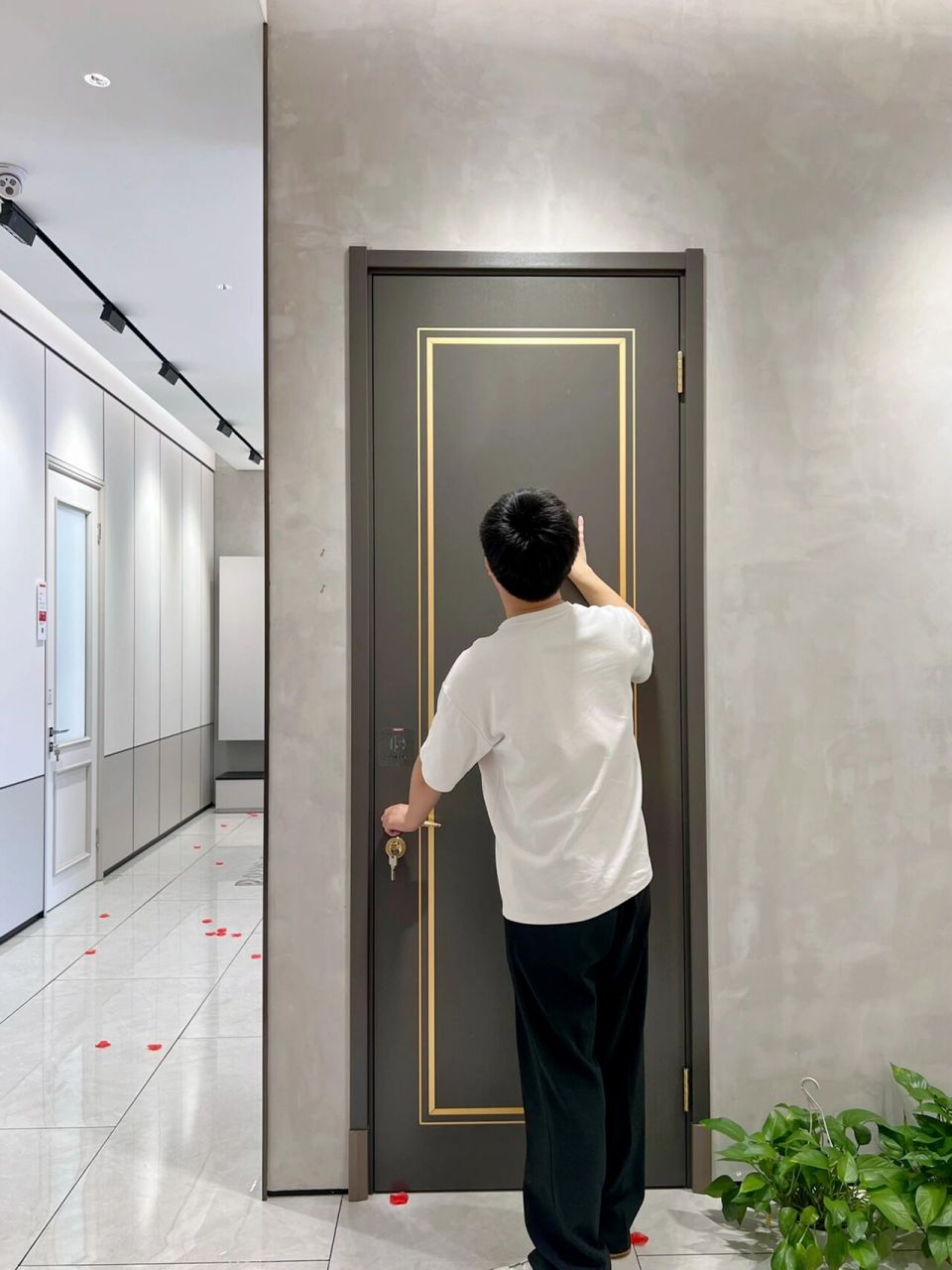 门框安装06到底选平平安安or出人头地631563