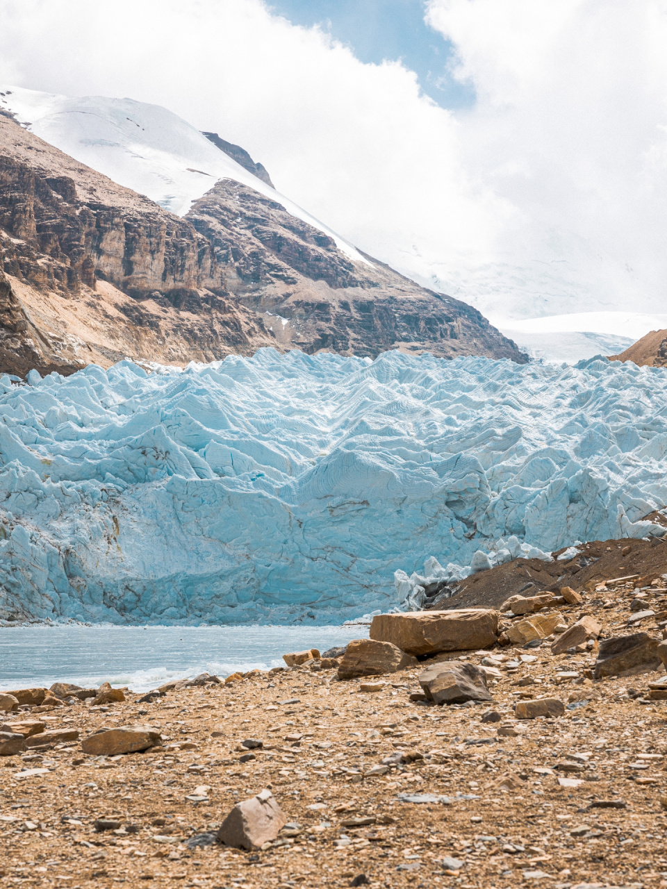 我见到了曲登尼玛冰川06 曲登尼玛冰川,位于西藏日喀则岗巴县境内