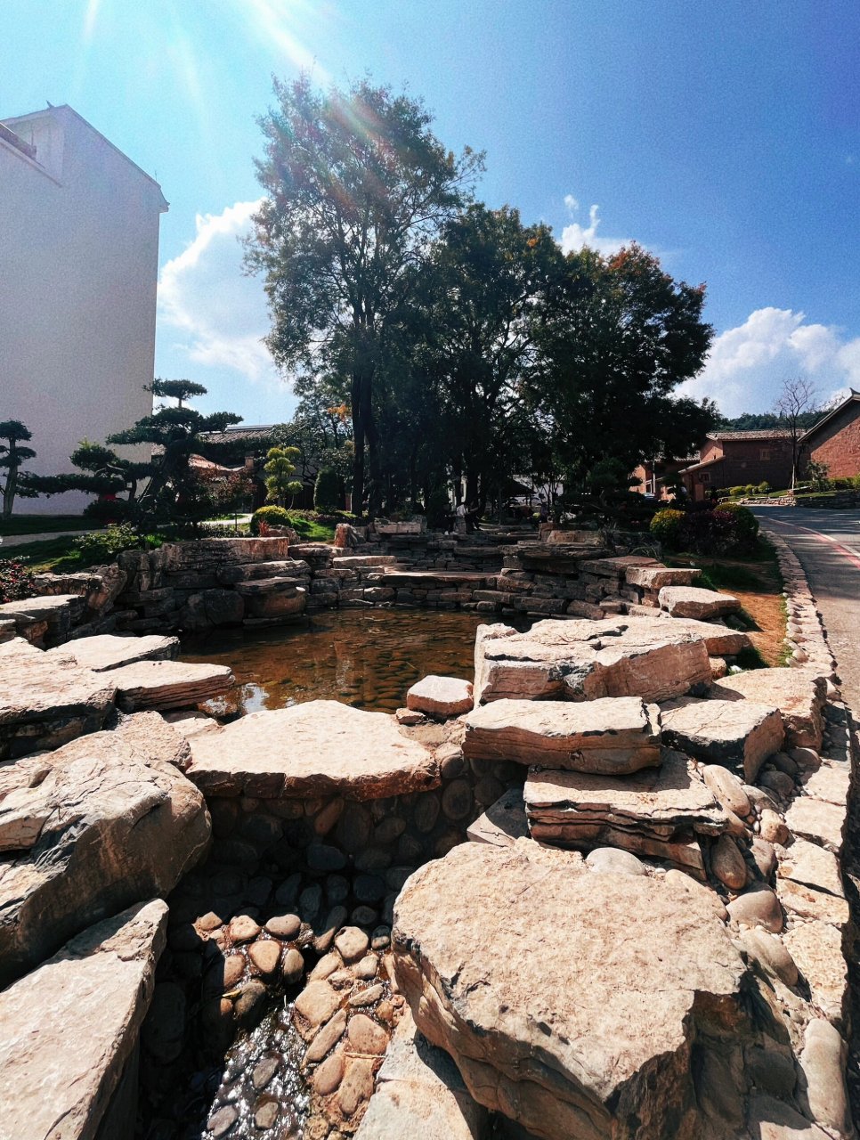 曲靖红瓦房村打卡 受家长邀请带学生去她的家乡写生,今天提前去逛了一