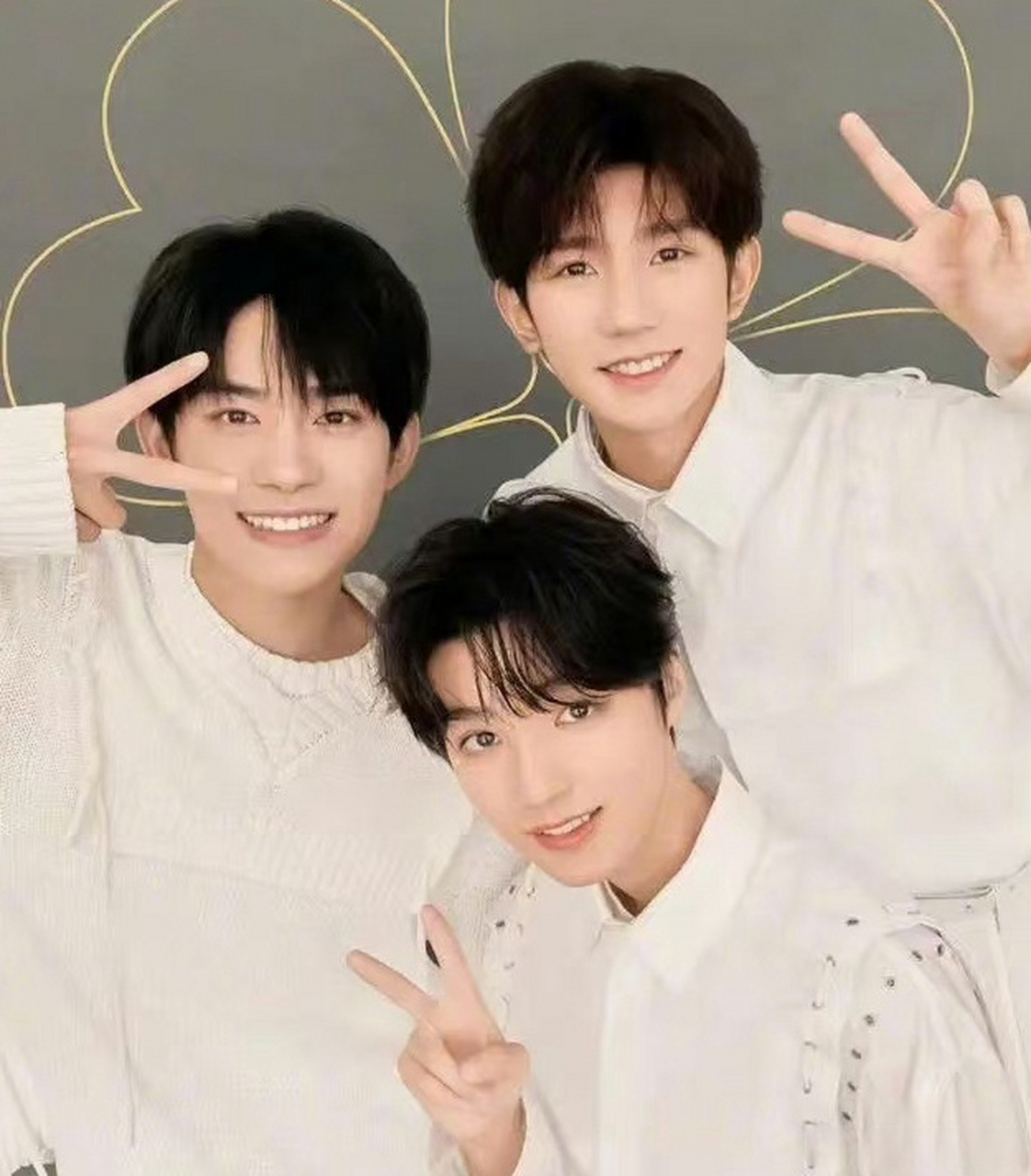 【西安发布tfboys演唱会观演指南】近日,西安发布了tfboys十周年演唱