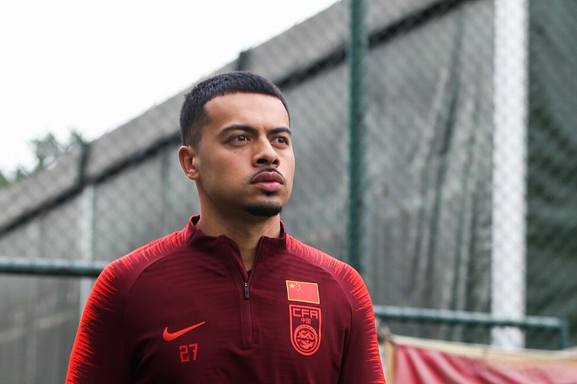 【李可巴顿均有望重返国足】   按照计划,中国男足将于9月3日重新集中