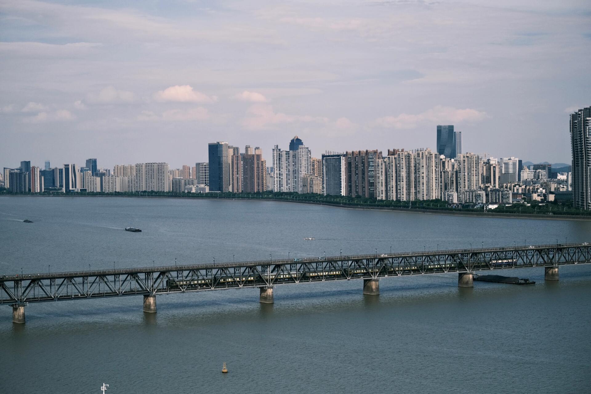 你不知道的「钱塘江大桥」97两个传奇故事07 文艺青年,会站在六和