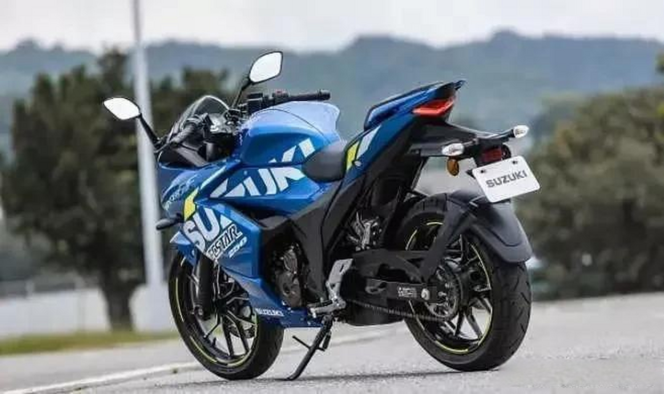 鈴木極客颯sf250,入門仿賽機車,排量250cc,單缸風冷引擎,電噴fl系統.