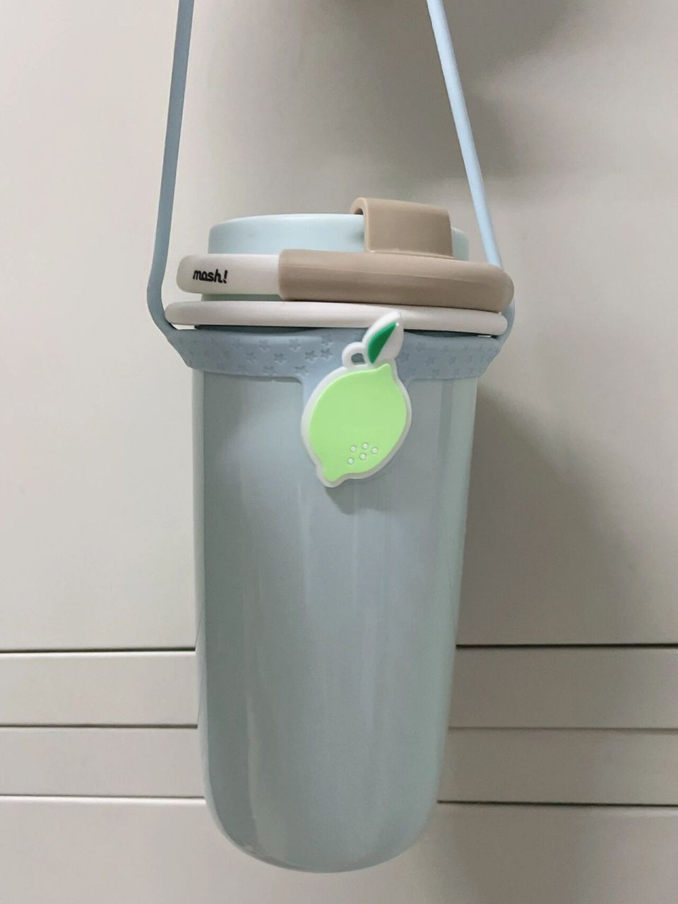 mosh保温杯 在李佳琦直播间买来的保温杯 说实话这个薄荷绿真的惊艳我