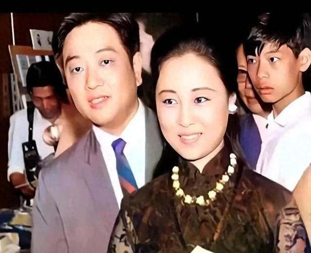 最近网上曝光了琼瑶29岁时的旧照,哎呀妈呀,那气质