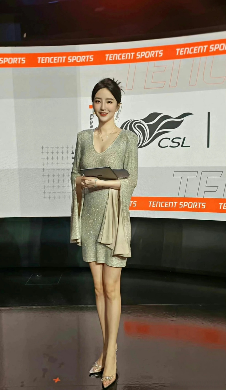 足球美女# 腾讯体育郭小仙儿