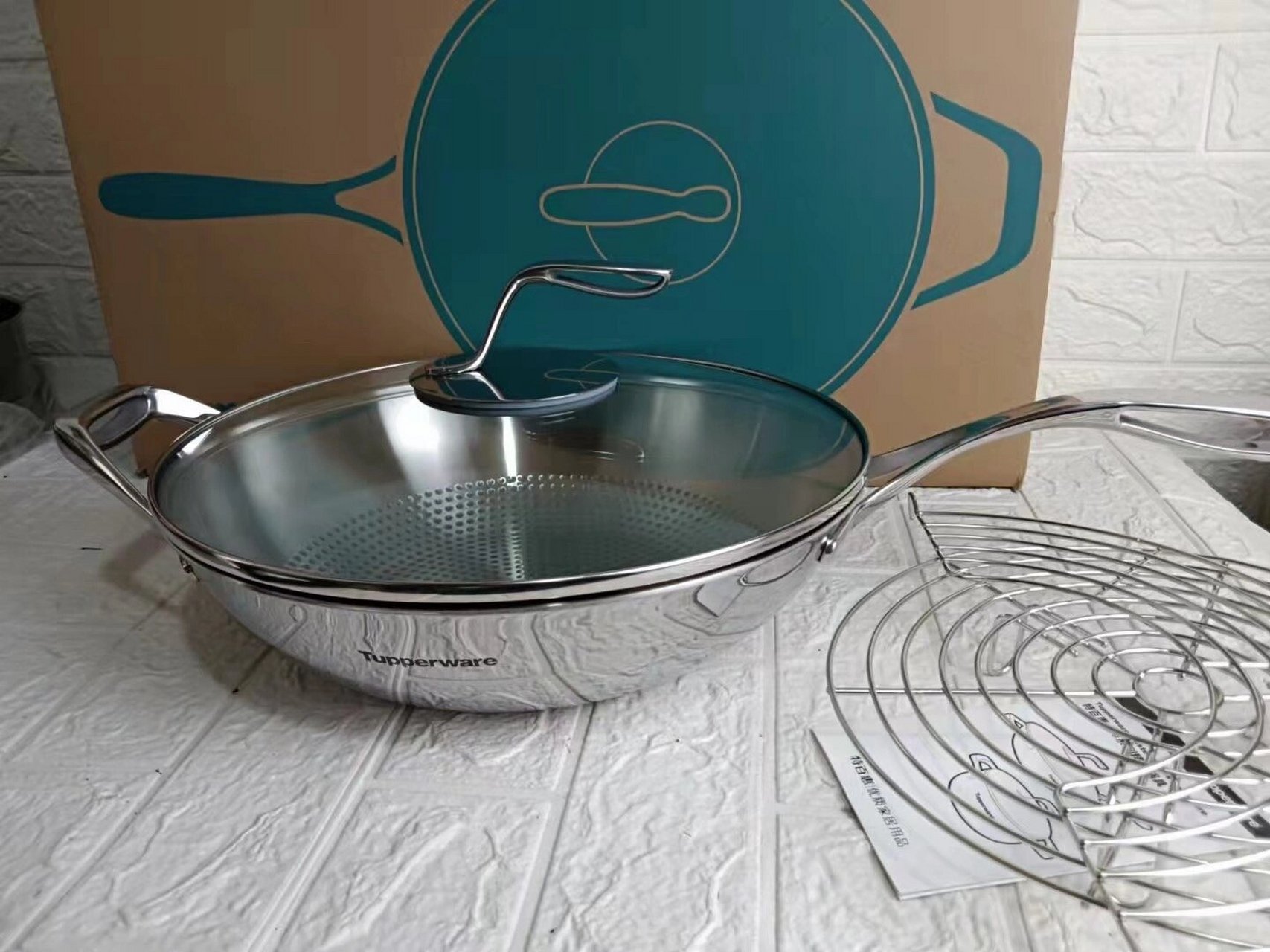 特百惠大师系列炒锅 特百惠炒锅 5l容量 锅盖采用钢化玻璃及304不锈钢