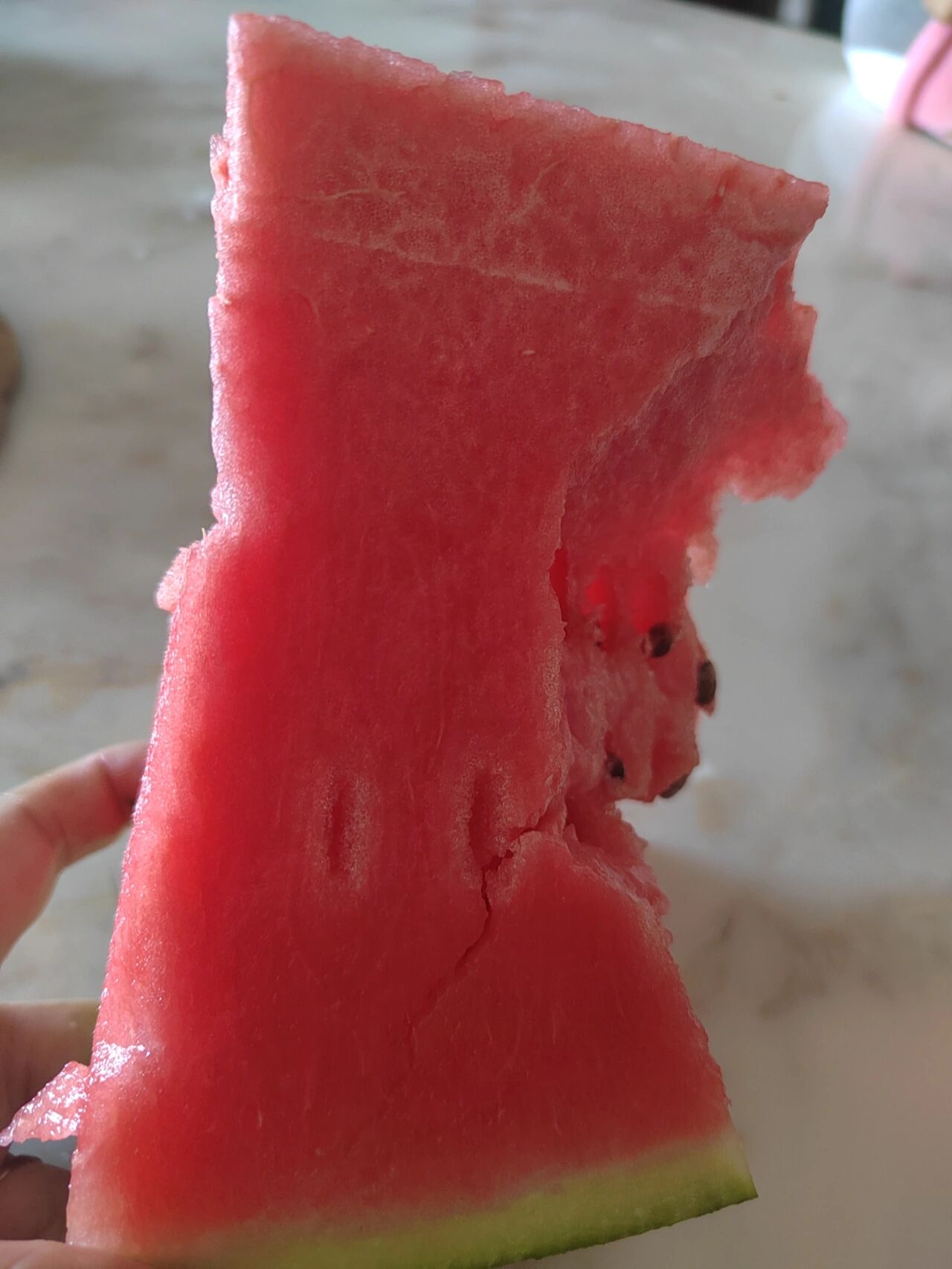 石头瓜 30斤的大西瓜真的是舒服,在广西十块钱五个西瓜都有,可是我总