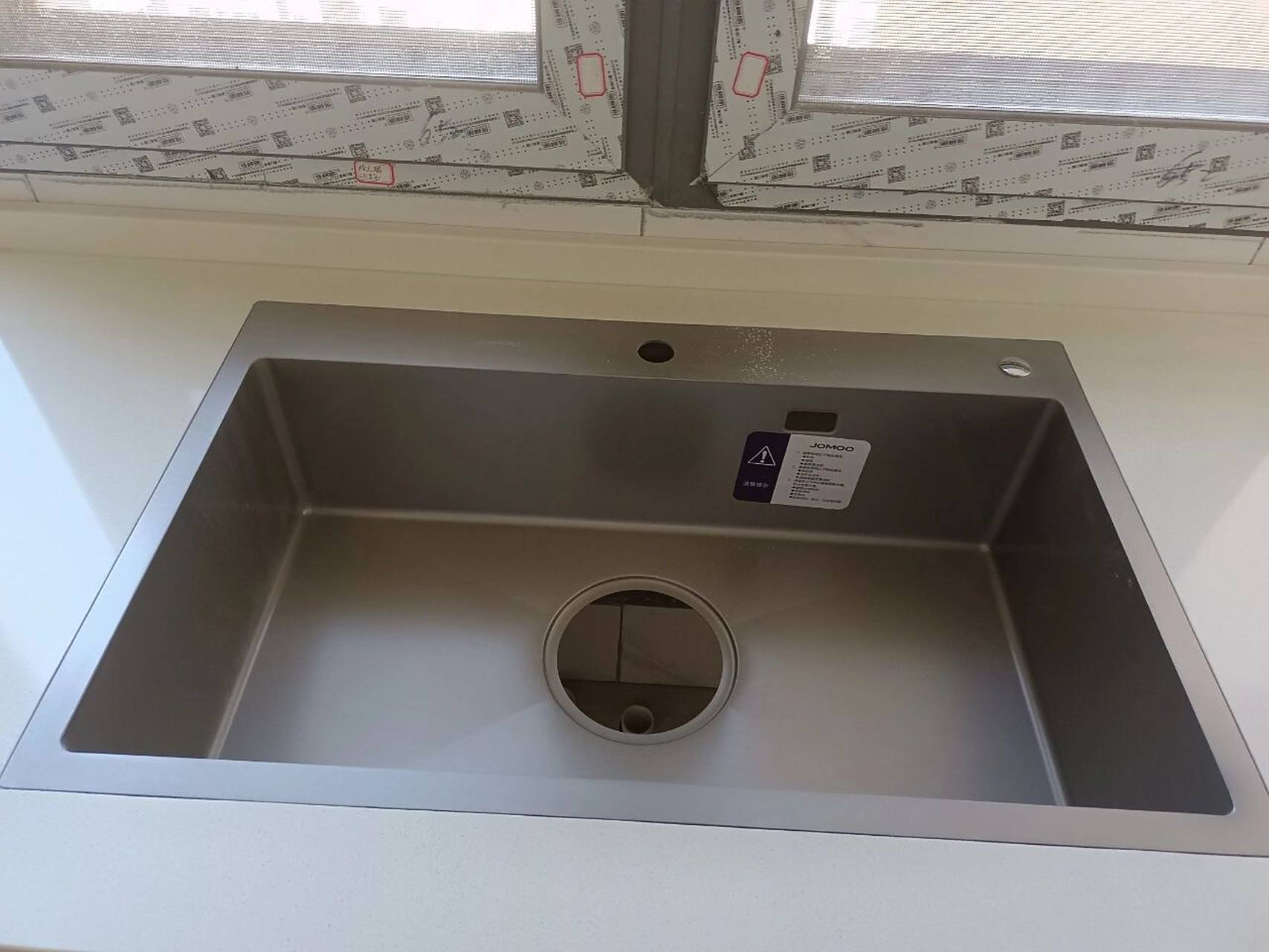 台下盆对比台中盆 厨房装修,对于水槽的做法,相信也是一个让人感到