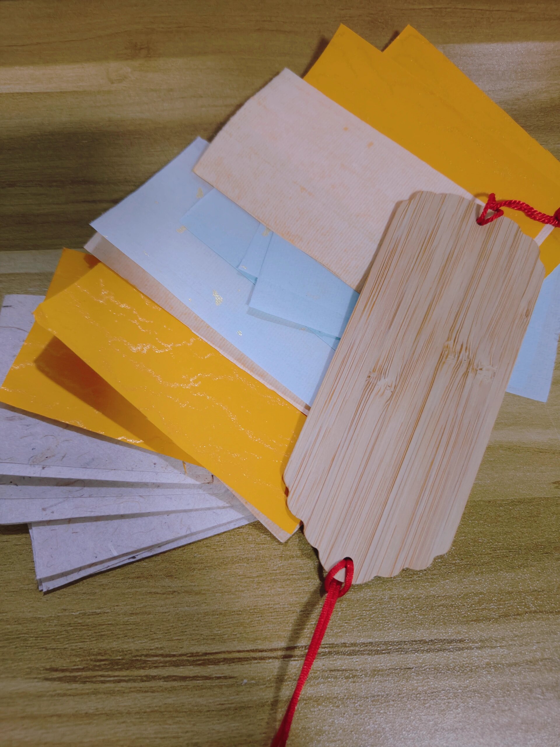 竹书签(许愿牌)自制教程来咯,超简单 第一步:网上购买空白木质吊牌