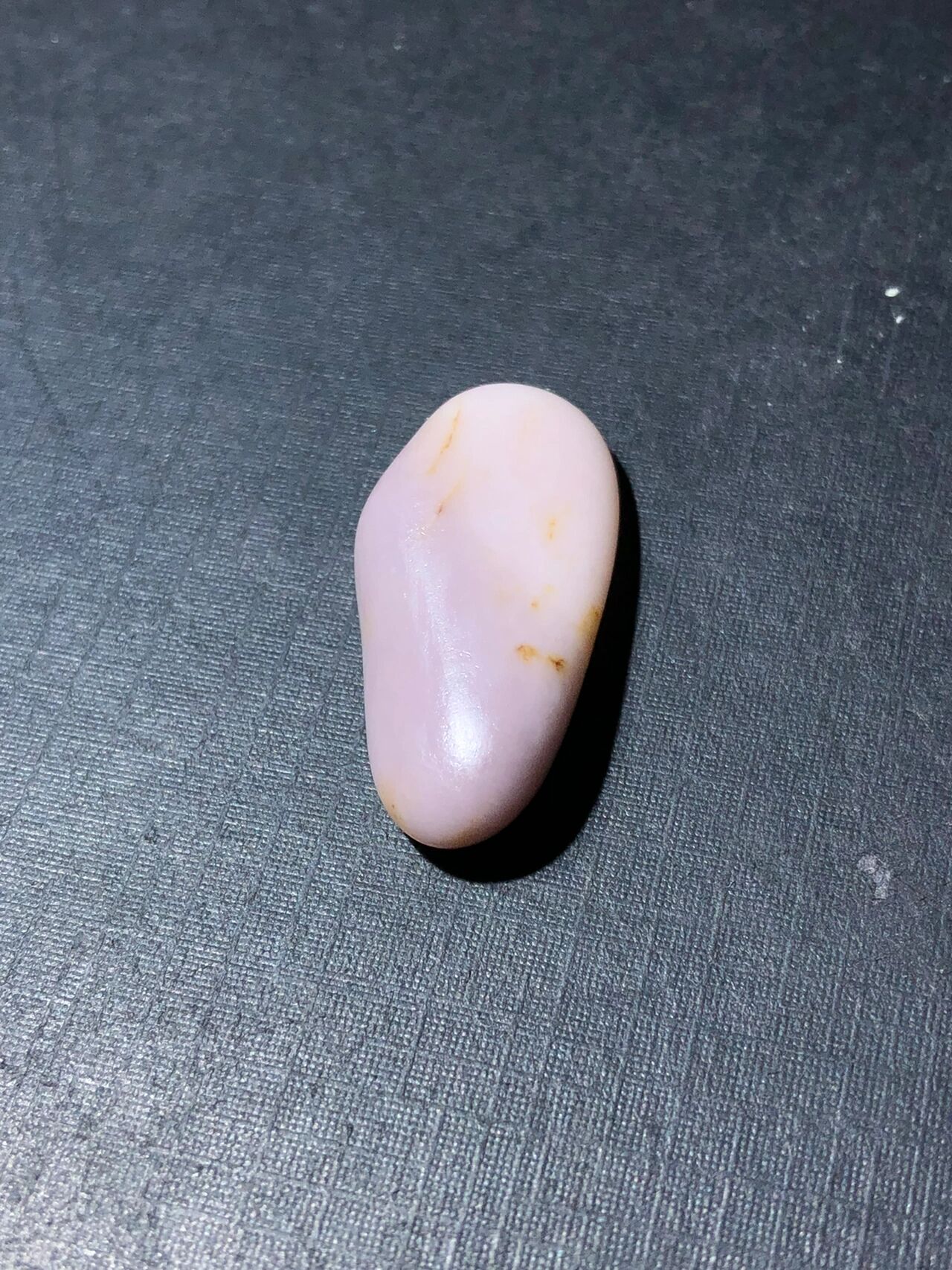 和田玉籽料——罕见紫罗兰 5.