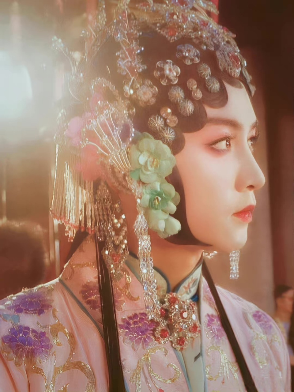 陈晓陆行知女装