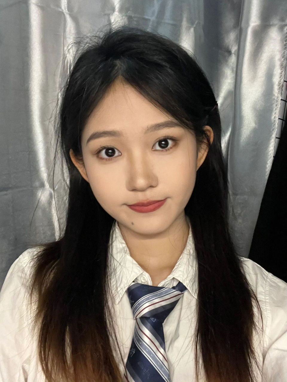 毕业生信息采集怎么化妆|证件照tips 今天去拍毕业证的照片咯 感觉