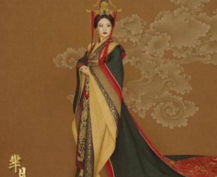 义渠王浑身是血地倒在芈月怀里,艰难的说道:"月儿,念及我们二人多年的