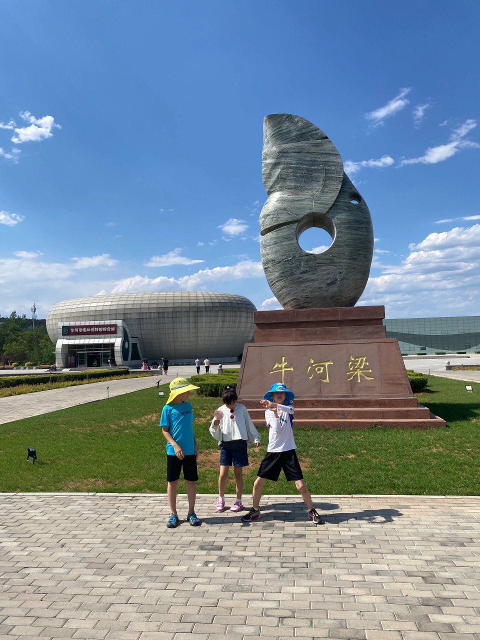 小众旅行目的地—辽宁牛河梁红山遗址 牛河梁红山文化遗址是中国