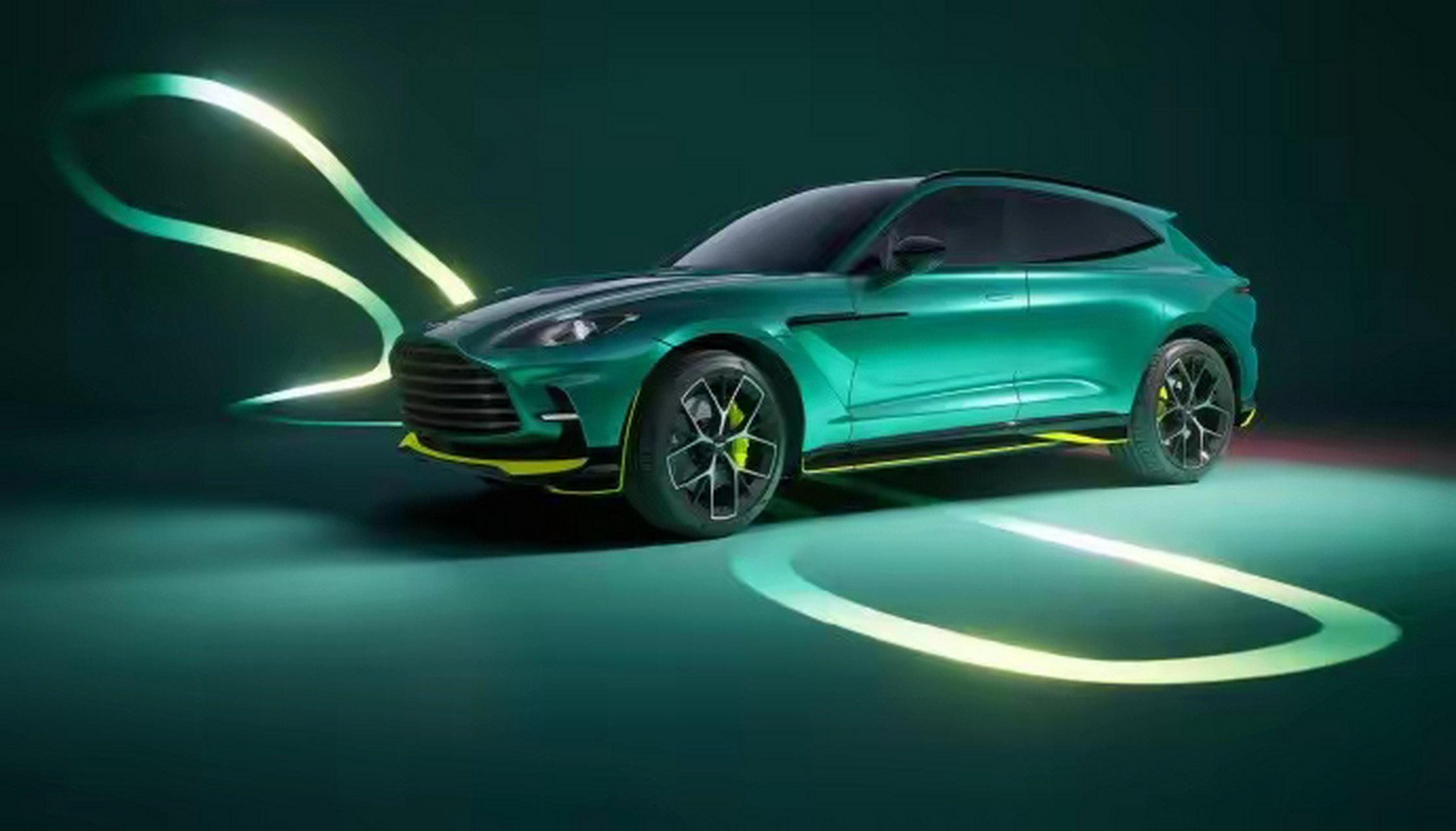 汽车超话 近日,阿斯顿·马丁dbx707 amr24特别版官图公布.