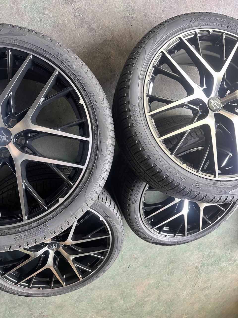 21寸玛莎拉蒂新款莱万特原厂拆车轮毂.