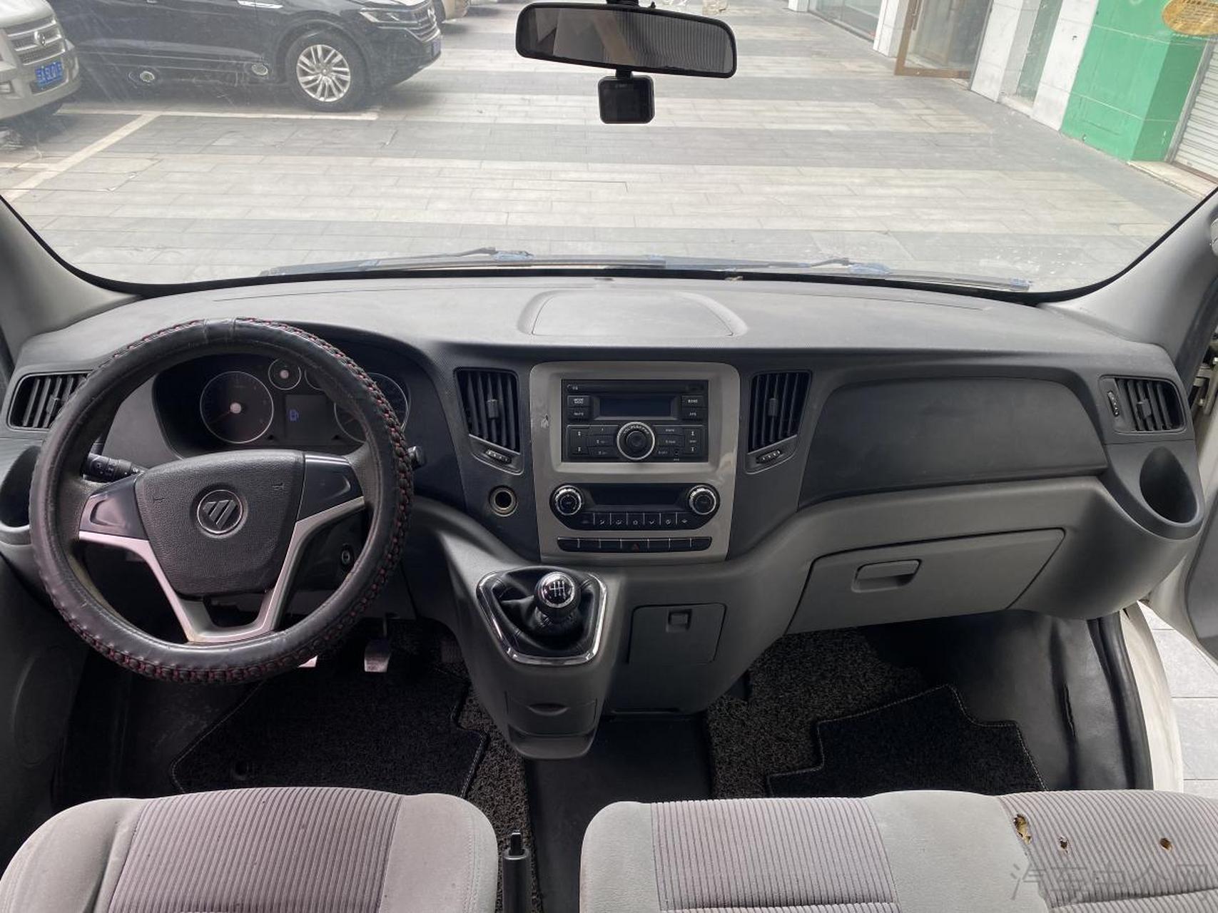 福田图雅诺加长5.99米6座 售价:7.