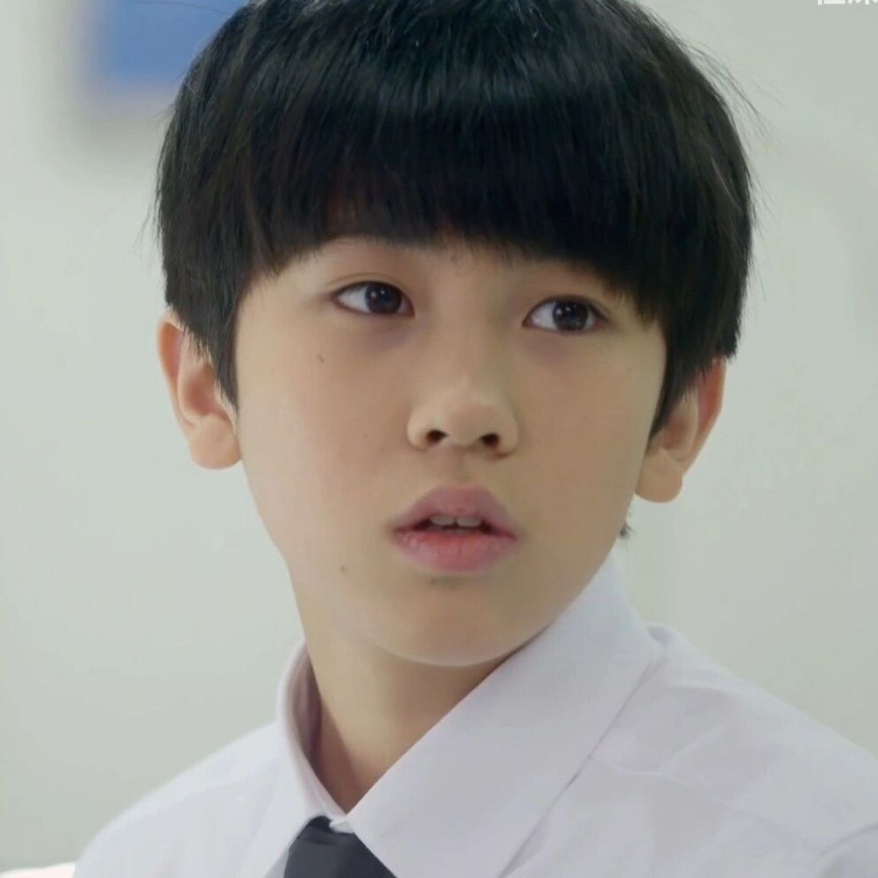 今日考古 张立群(黄其淋扮演) 《超少年密码》,主要是讲ai机器人和