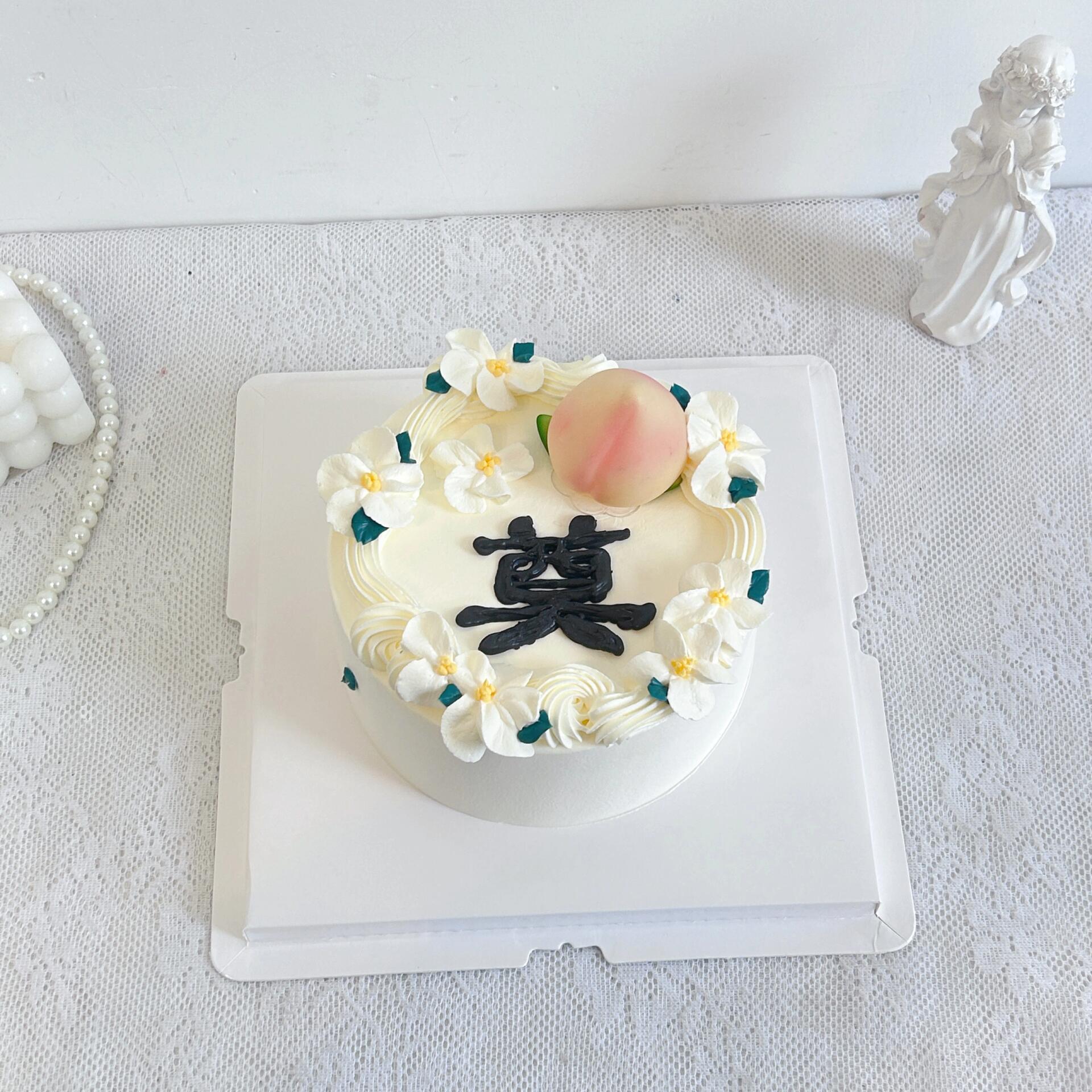 故人做寿 以蛋糕祭奠亲人,用思念延续深爱