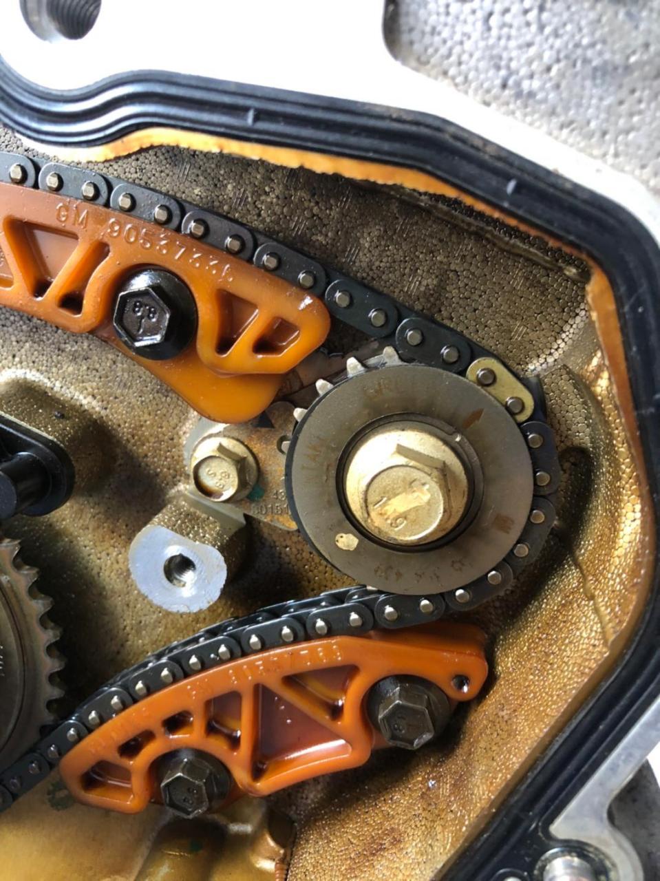 雪佛兰迈锐宝2.0发动机正时链条安装对法