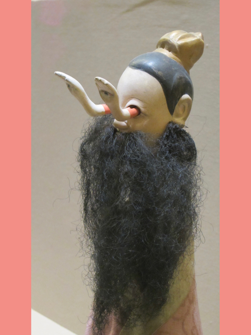 看了简介才知道这是杨任 不然我以为是哪个妖怪呢