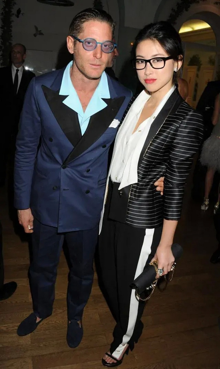 朱珠曾和尤文图斯的老板拉波·埃尔坎交往,玛莎拉蒂和法拉利都是他