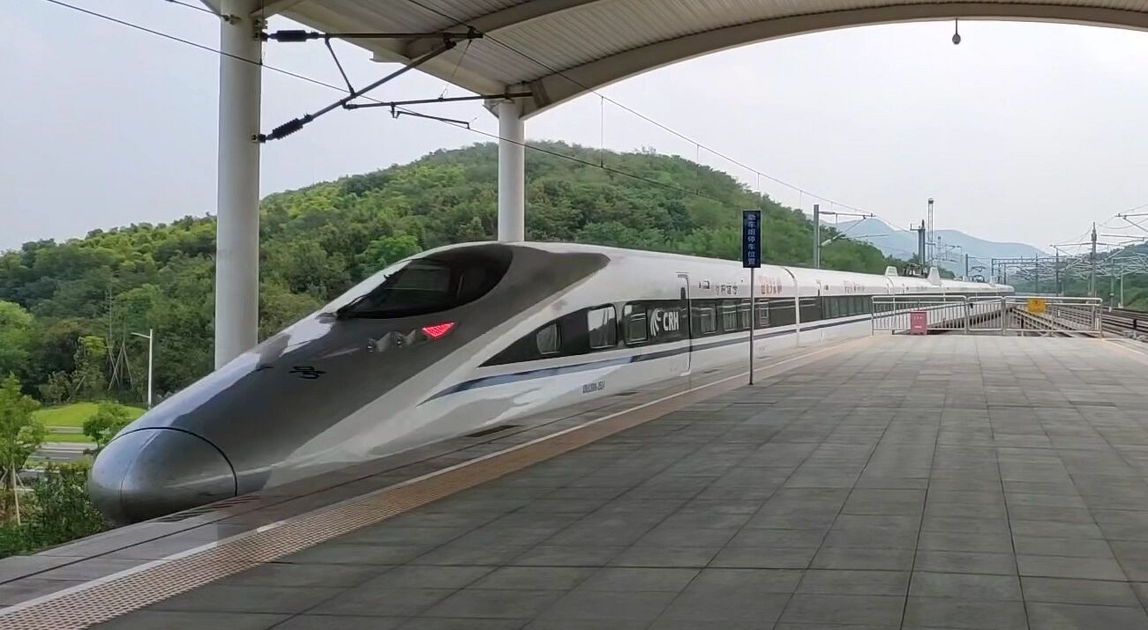 crh380a脱轨图片