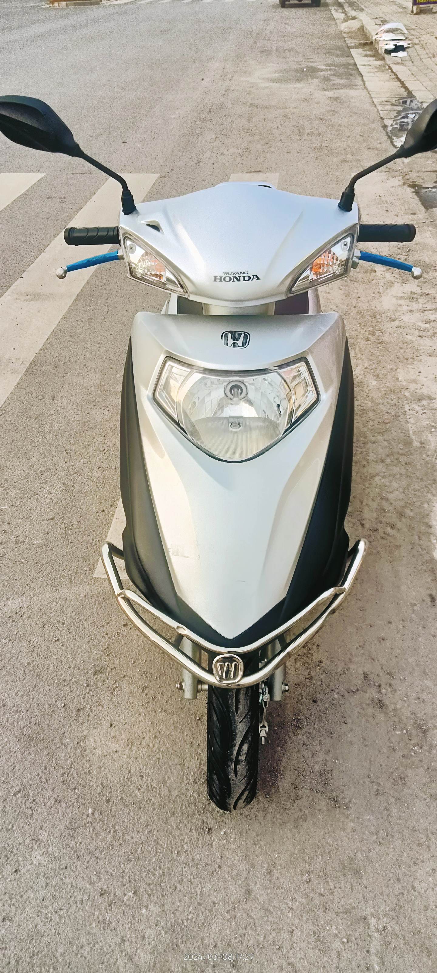 2021年五羊本田喜鲨125踏板摩托,电喷系统,车况不错,牌证齐全,好车不