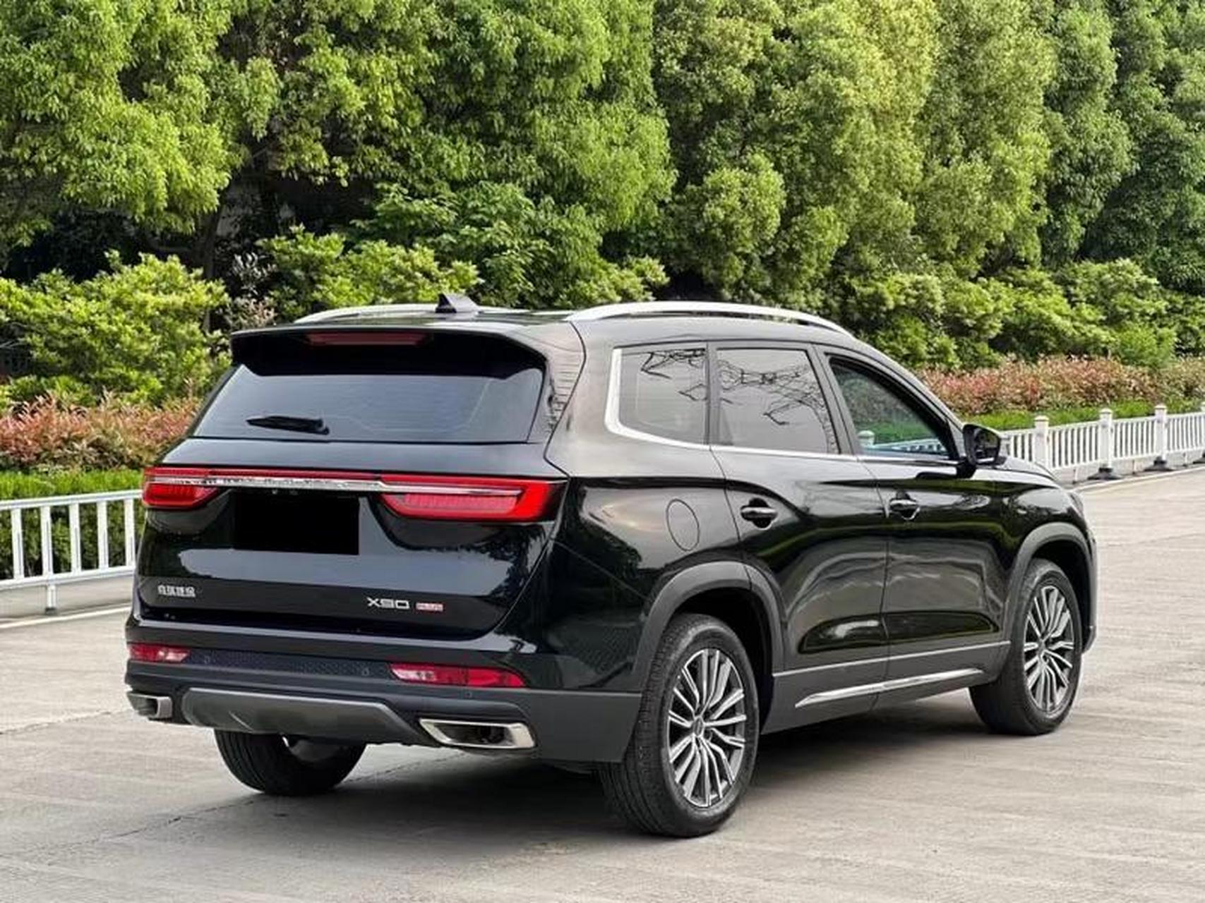 捷途x95plus 21款 6.8万.【车辆名称】2021款捷途x90plus 1.