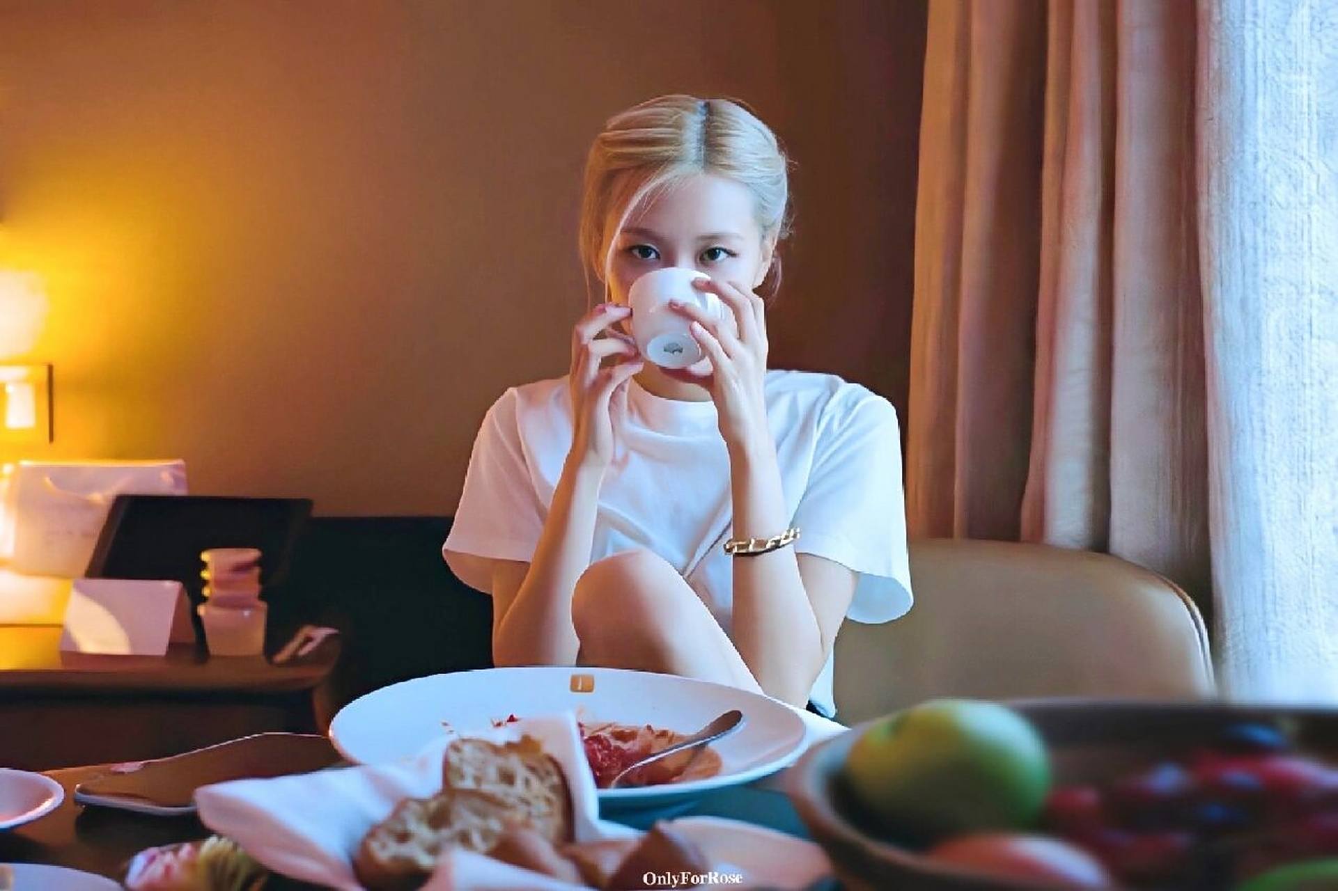 朴彩英电脑壁纸