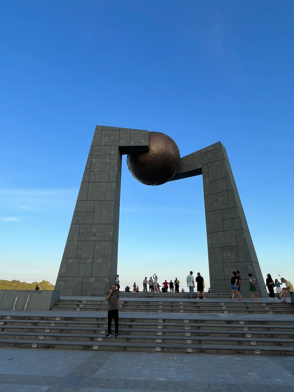 汕头旅行|南澳岛北回归线标志—自然之门