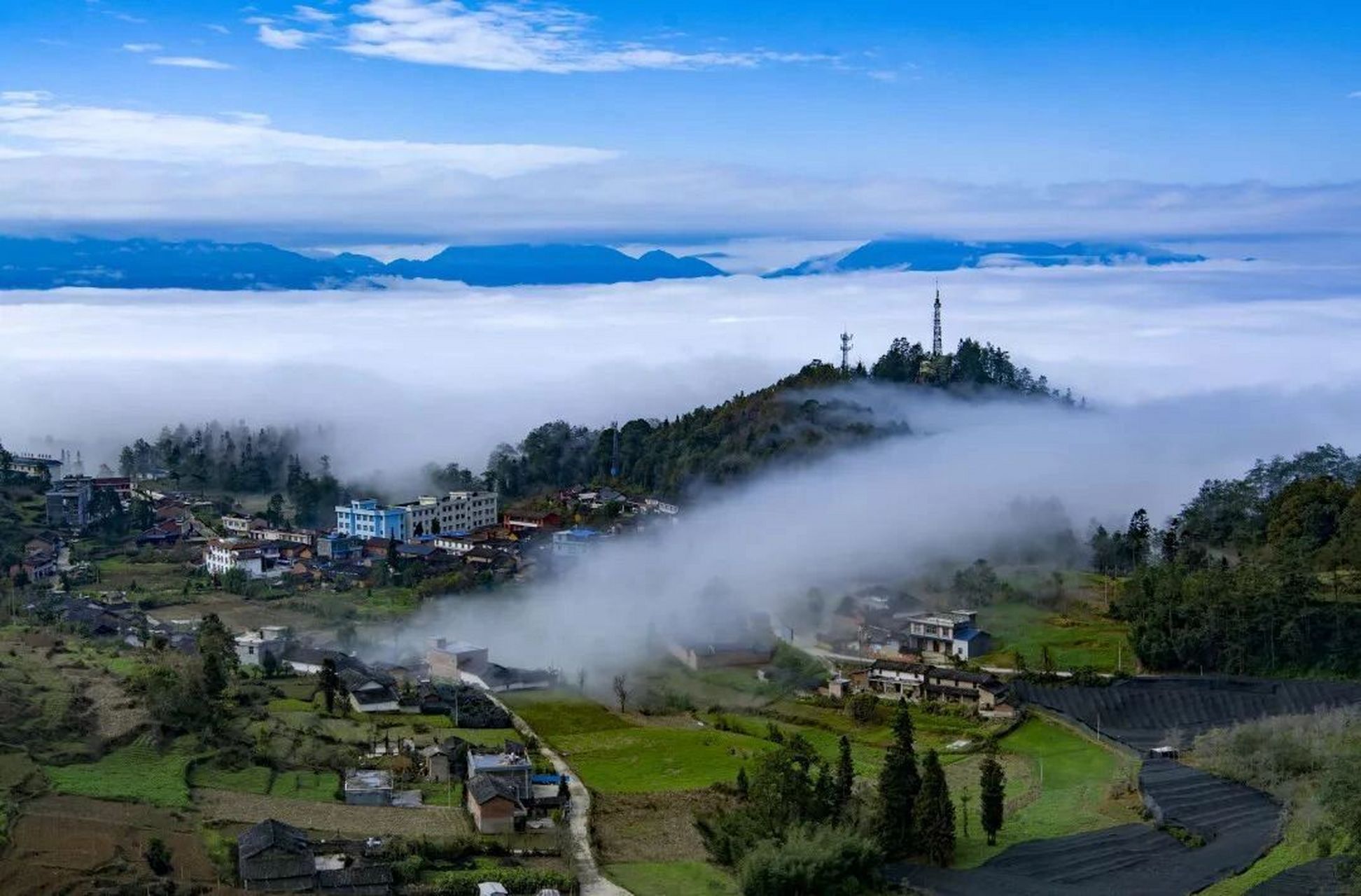 文山麻栗坡   麻栗坡:是云南省文山州壮族苗族自治区位于东南部的一