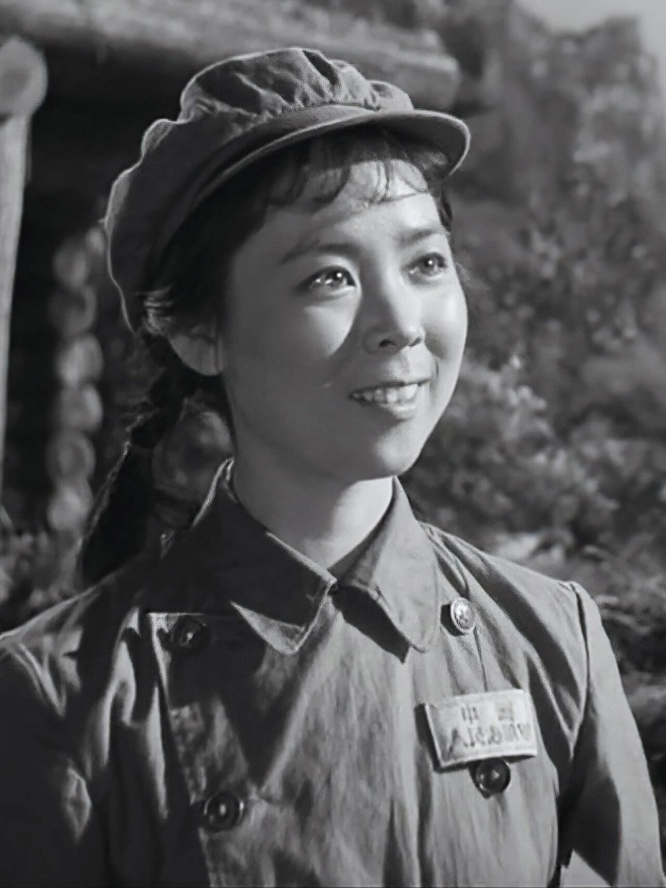 回顾经典★英雄儿女王芳剧照欣赏 《英雄儿女》是长春电影制片厂1964