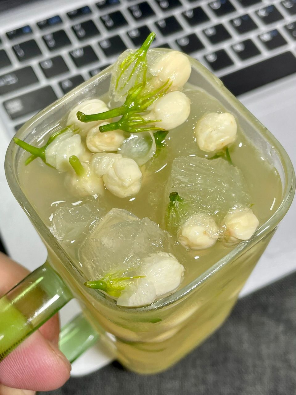 跟风买的这个茉莉油柑清饮之后… 亲测有效!