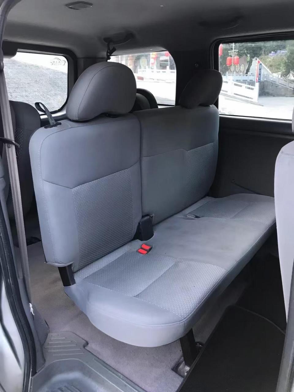 郑州日产帅客面包车7座1.