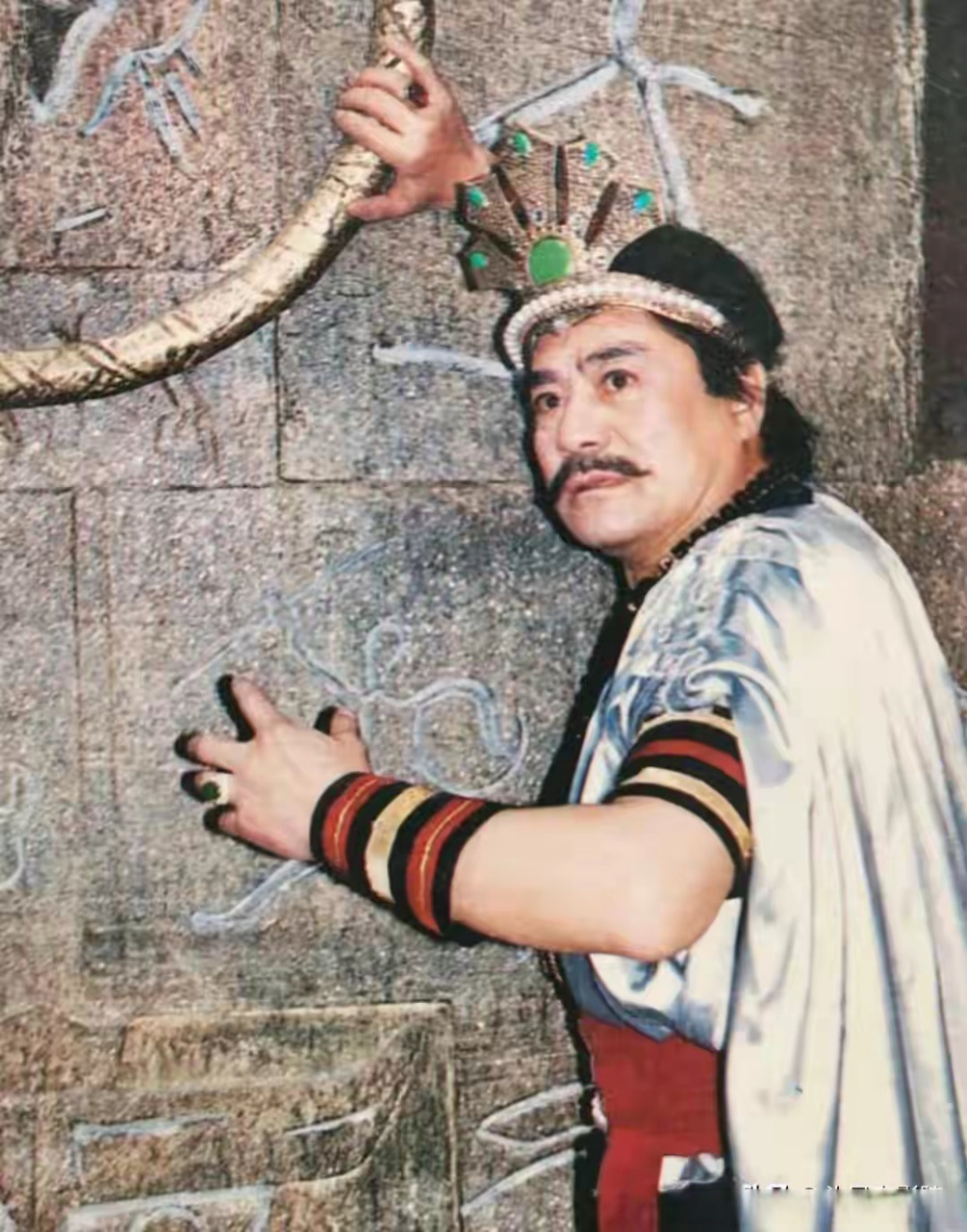 封神榜纣王饰演者去世#"妲己"曾控诉他强加吻戏  曾在1990年古装剧