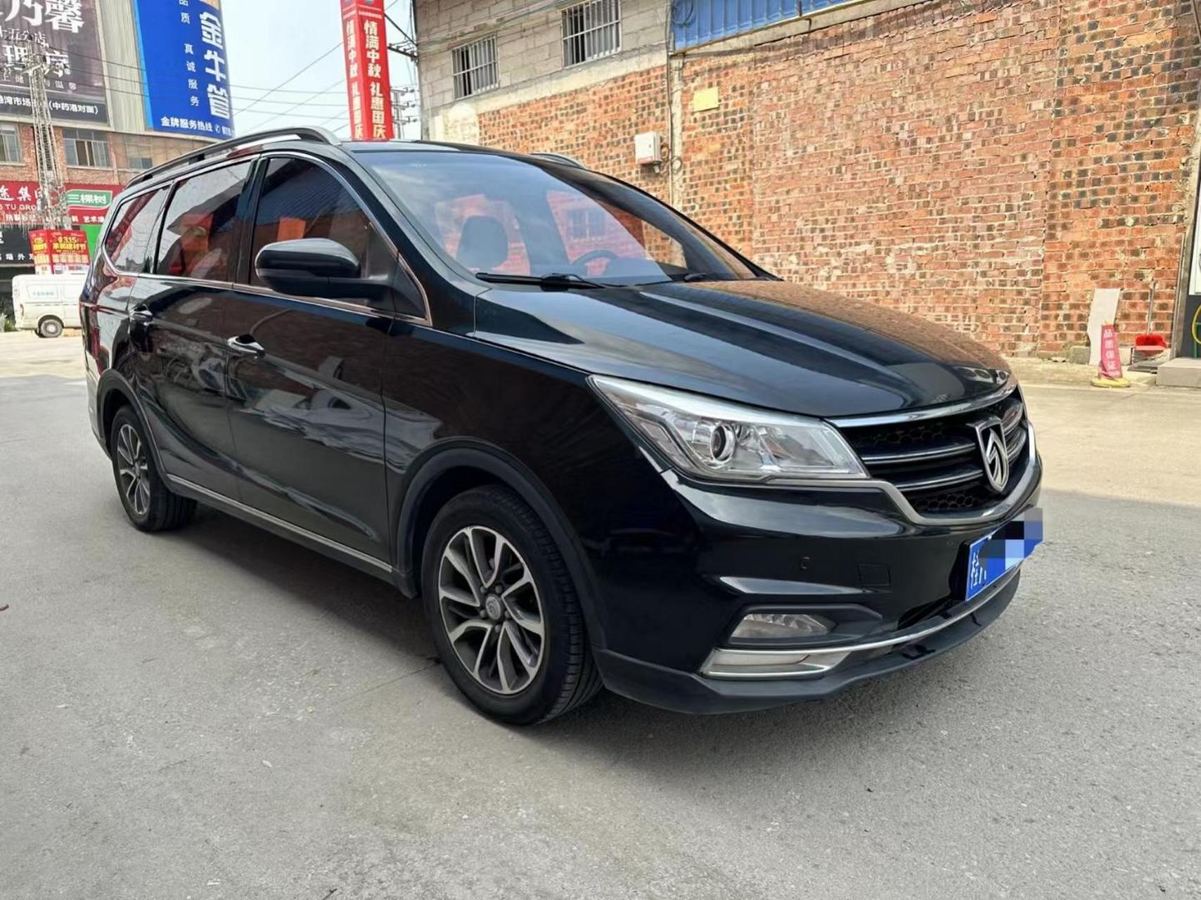 新到2018年宝骏730自动挡,1.