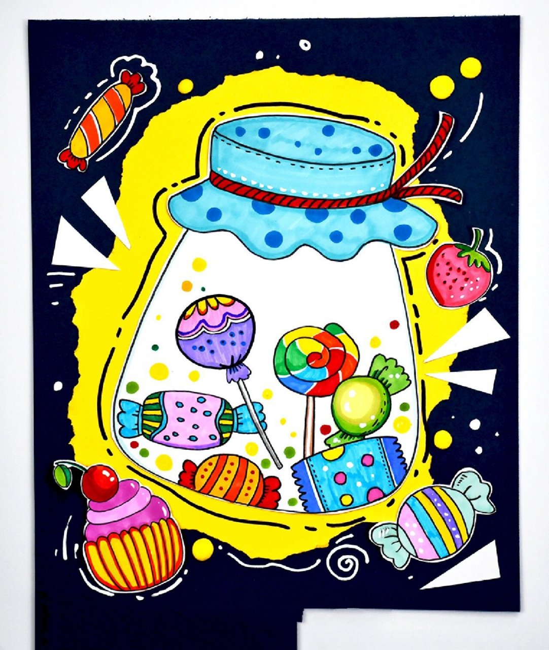 儿童画教程|装满糖果的罐子 【教学重难点】  糖果有不同的形状和颜色